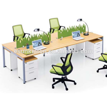 Mesa de trabalho de escritório usada para quatro pessoas de madeira de pêssego e estofados brancos quentes, Fábrica de móveis de escritório profissional (JO-4043)